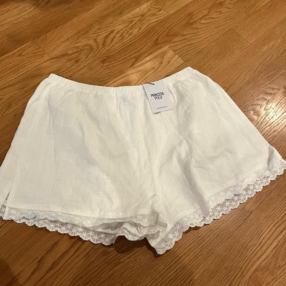 Princess Polly linen shorts with trim US10/AU16 NWT
